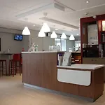 Campanile Creil - 호텔 3*