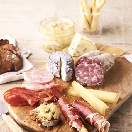 Campanile Creil - 호텔 3*