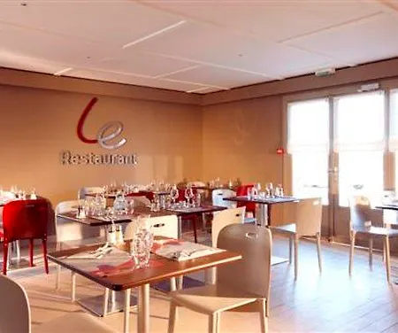 Campanile Creil -