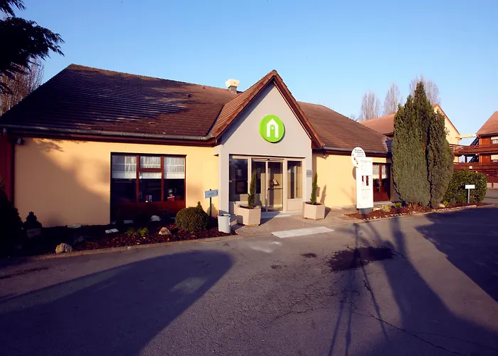 Campanile Creil - Hotel 3*