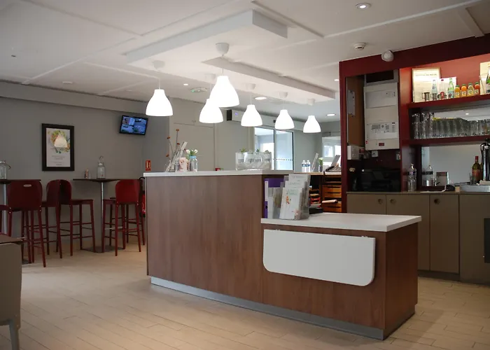 Campanile Creil - Hotel 3*